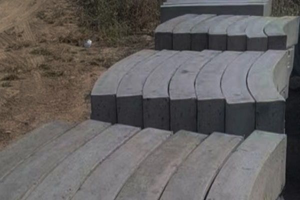 бетонная балка произведенная на КЗЖБИ №1